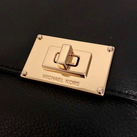 STUNNING Michael Kors Envelope Clutch/Shoulder Bag - Picture 6 of 8